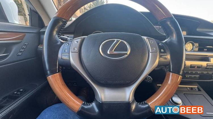 Lexus ES300 2014