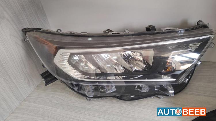 Lights Front light Toyota RAV4