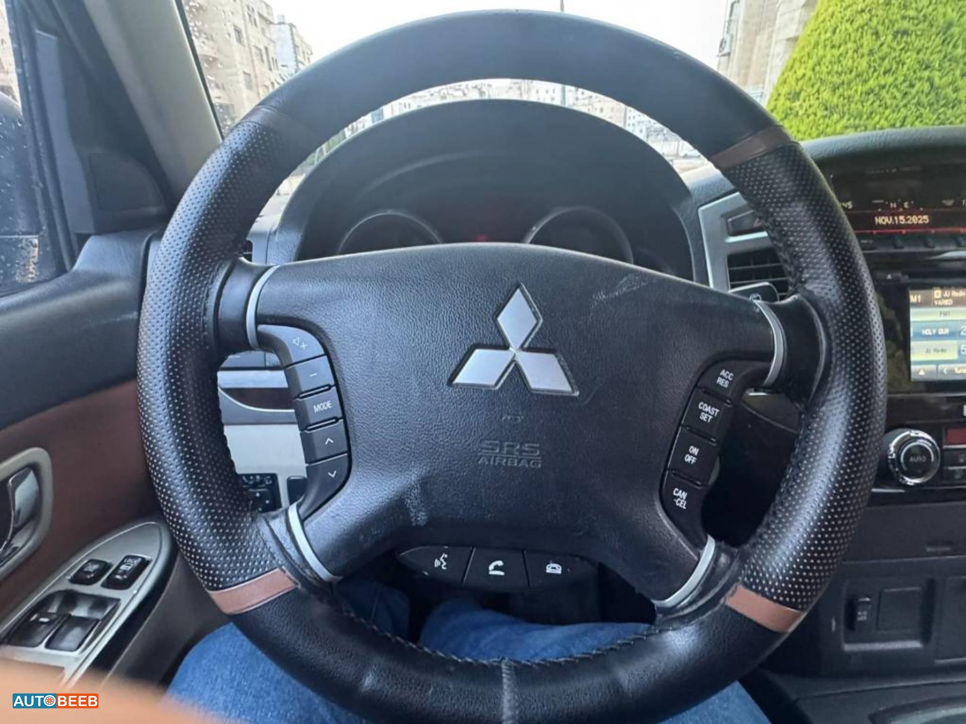 Mitsubishi Pajero 2017