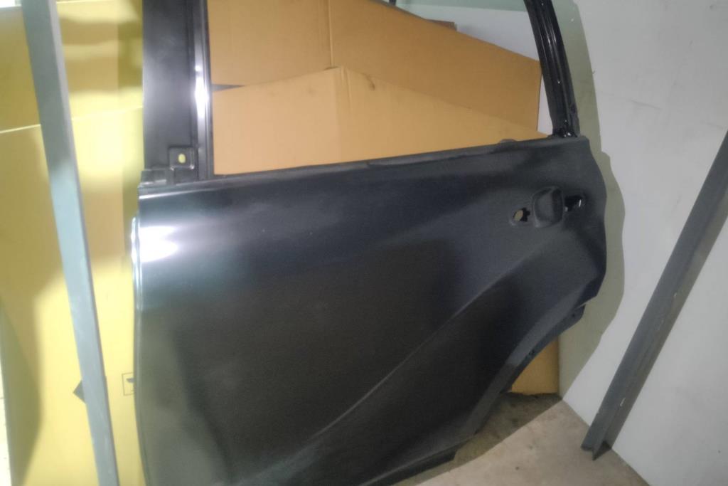 باب خلفي يمين شمال تويوتا هايلندر 2019 2020 2021 2022 2023