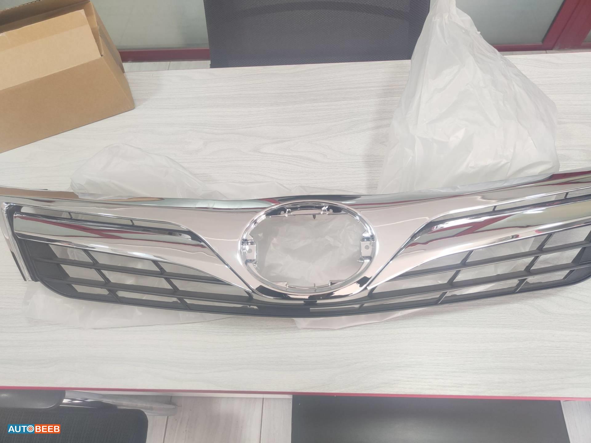 Body  Grilles Toyota Camry