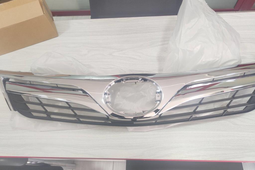 Body  Grilles Toyota Camry