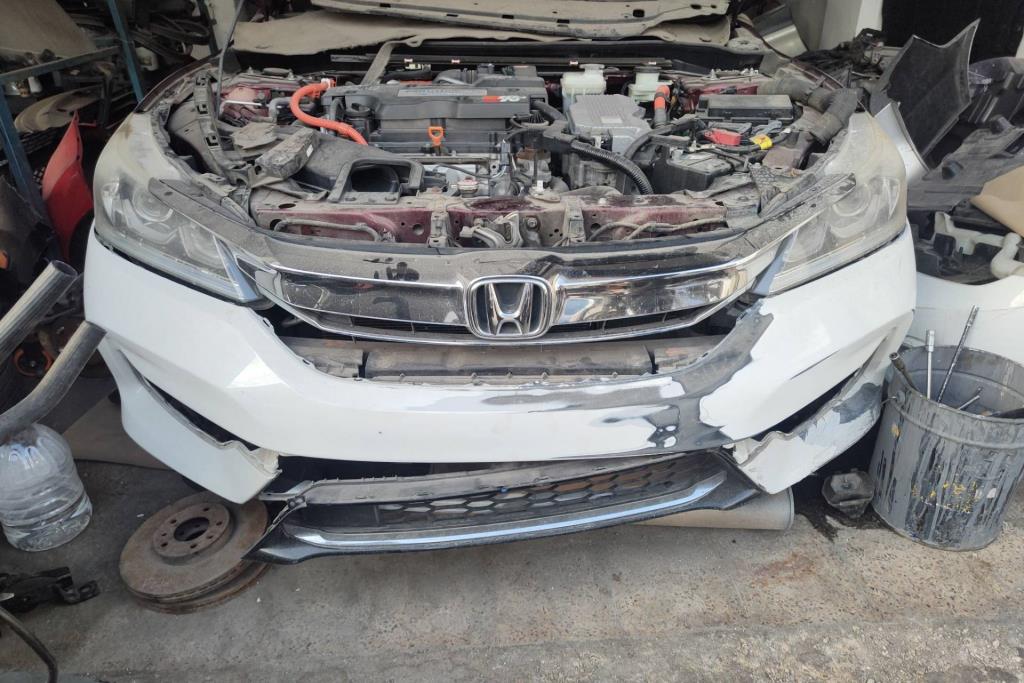Body  Front clip Honda Accord