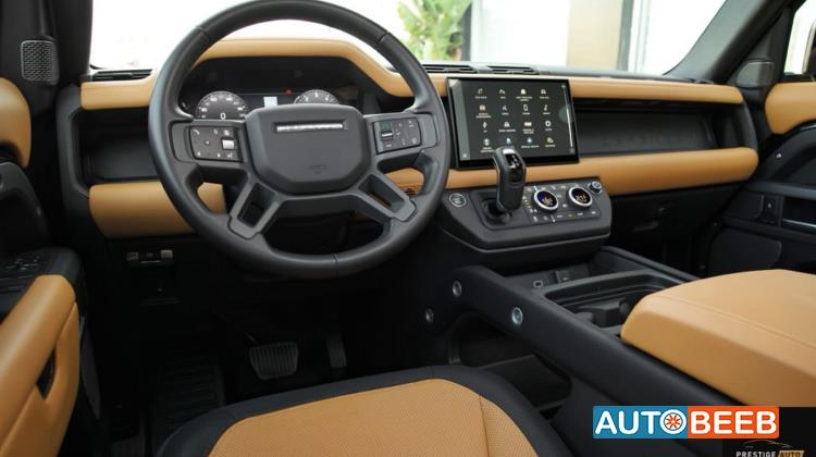 Land Rover Defender 2024