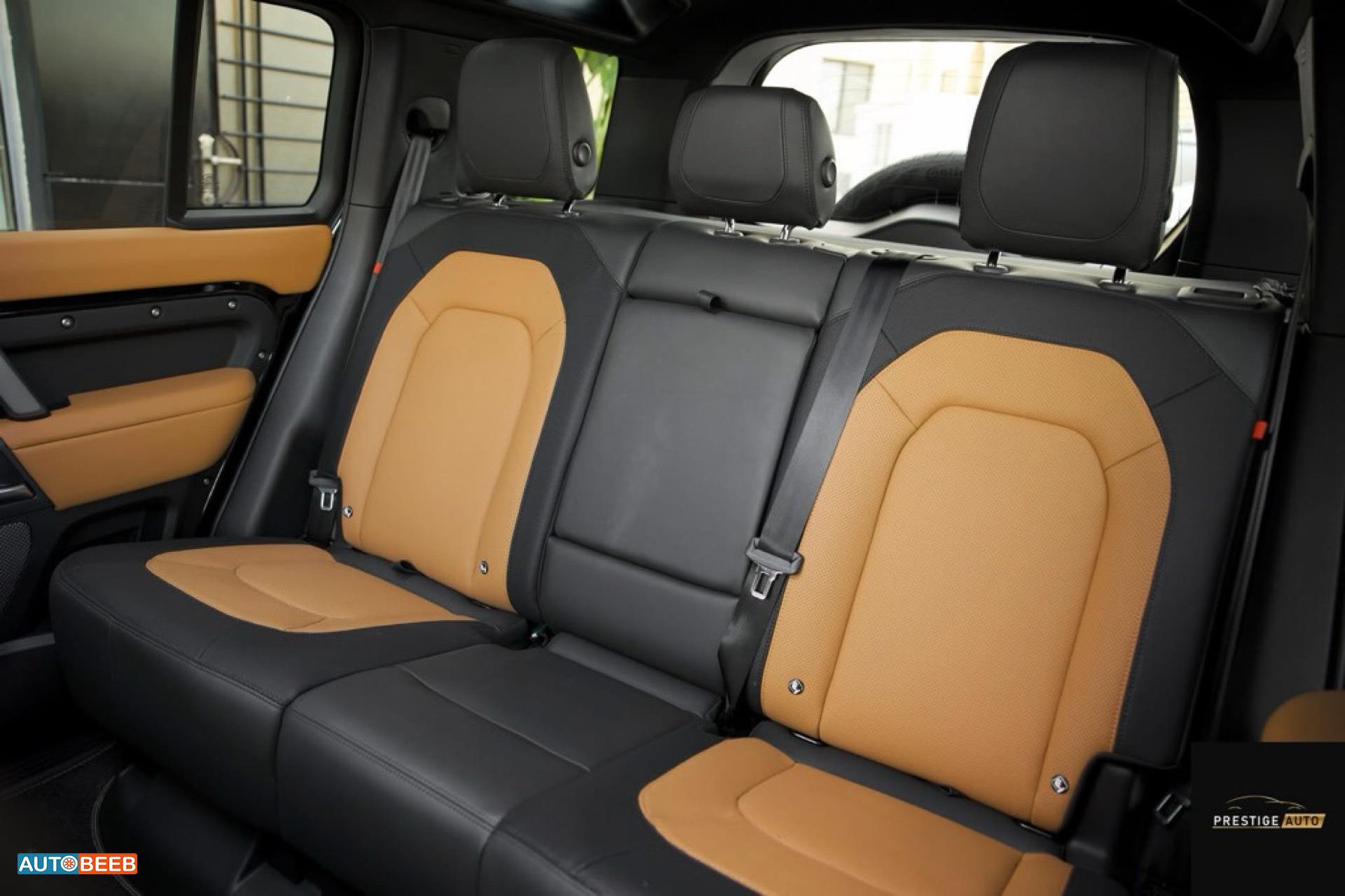 Land Rover Defender 2024