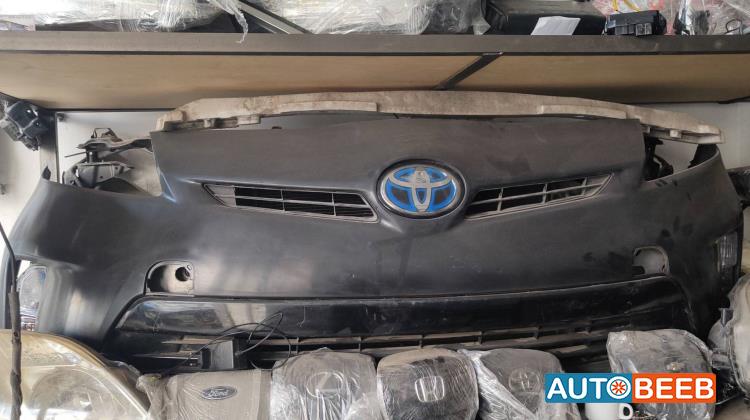 Body  Bumper Toyota Prius