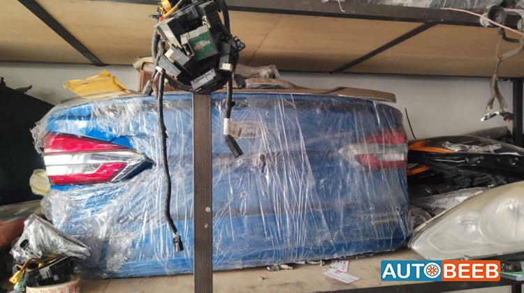Body  Trunk Ford Fusion