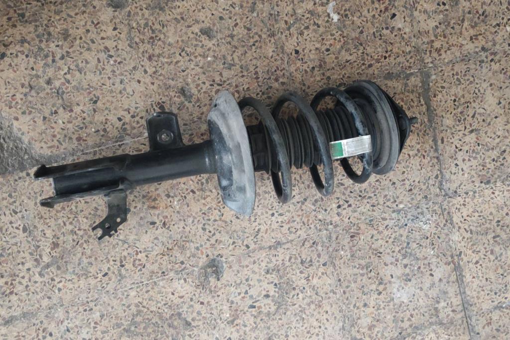 صنوبرص امامي تويوتا كامري 2012 2013