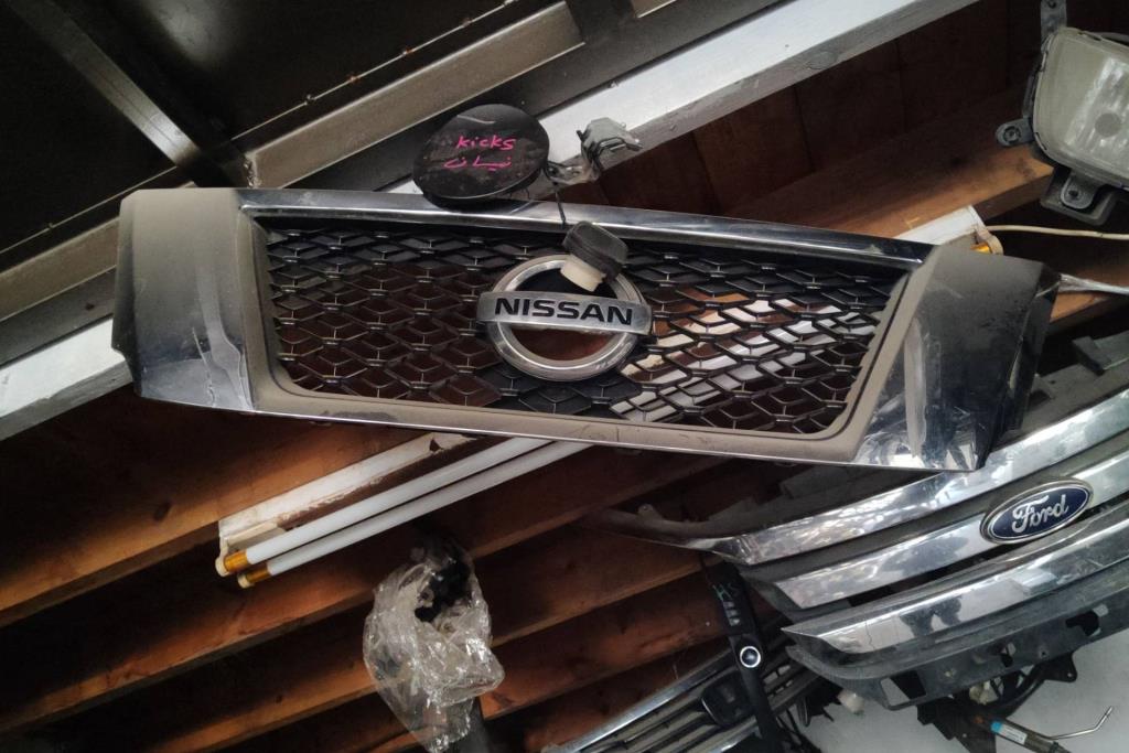 Body  Grilles Nissan Kicks