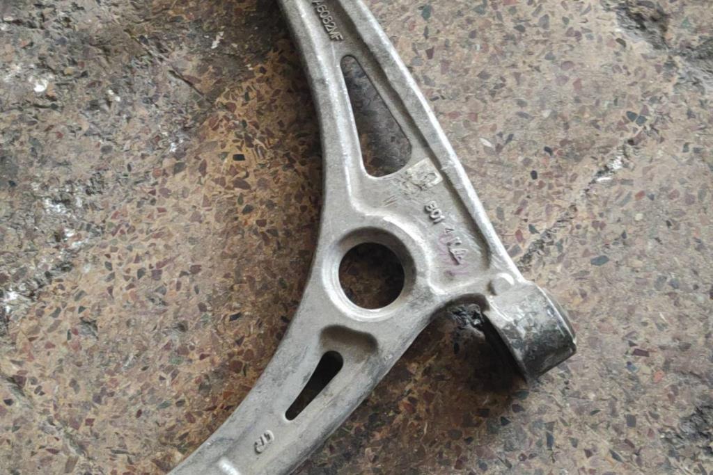 كفة عجل كيا نيرو 2018 2019 2020 2021 2022