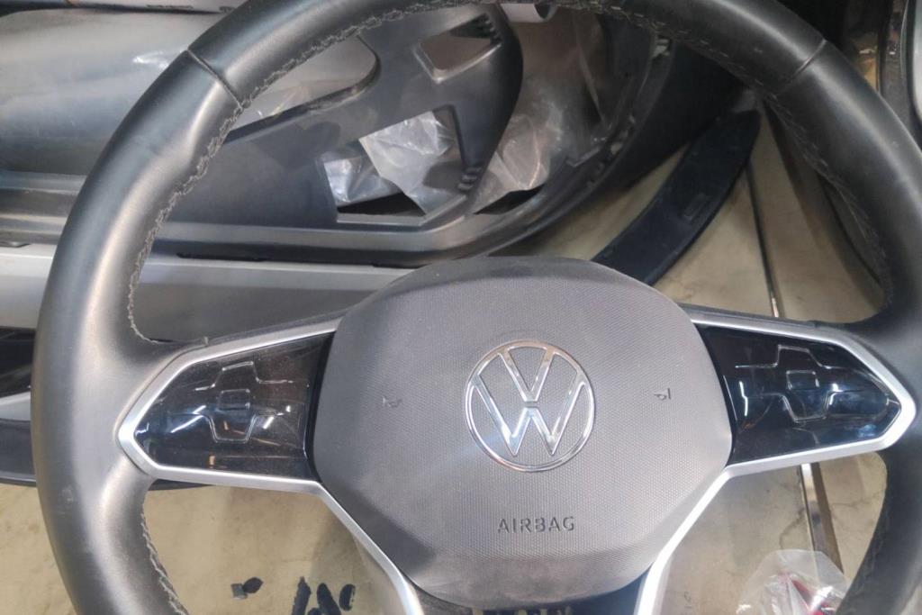 Cabin  Steering Wheel Volkswagen ID.4