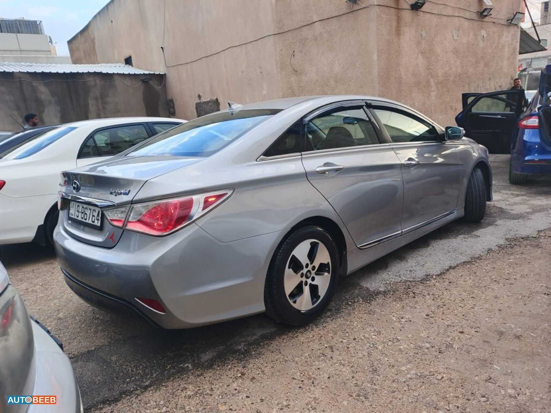 Hyundai Sonata 2012