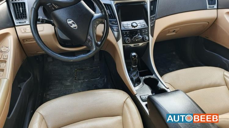 Hyundai Sonata 2013