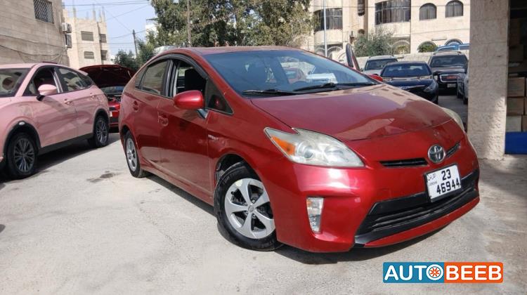 تويوتا بريوس 2012