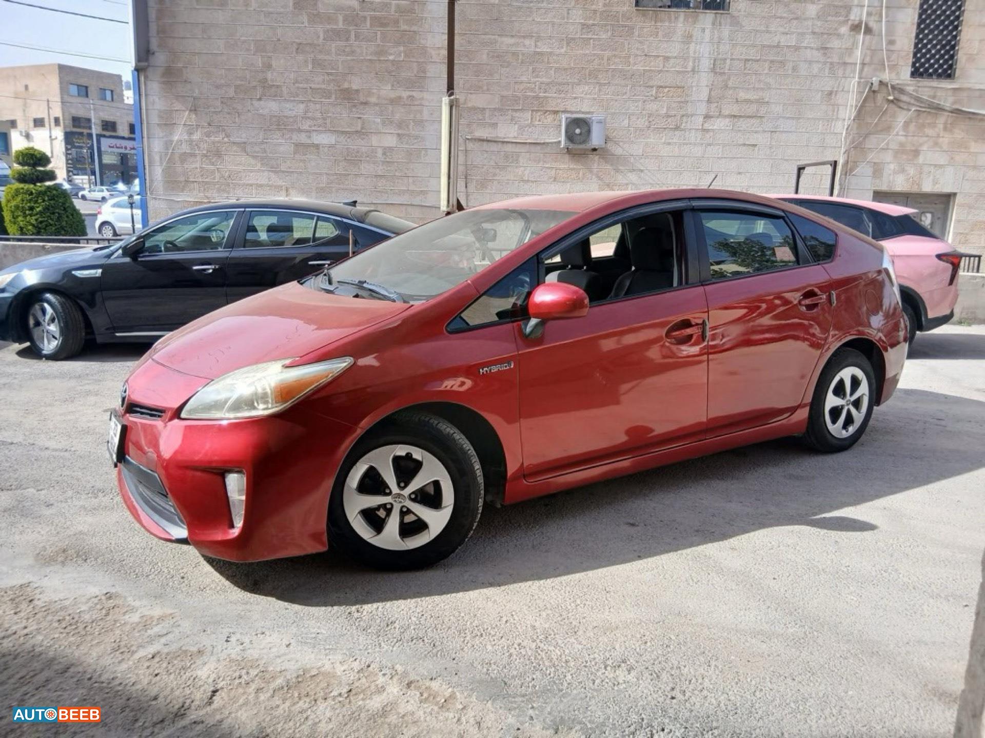 تويوتا بريوس 2012