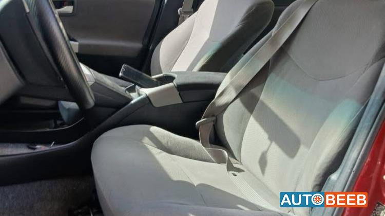 تويوتا بريوس 2012