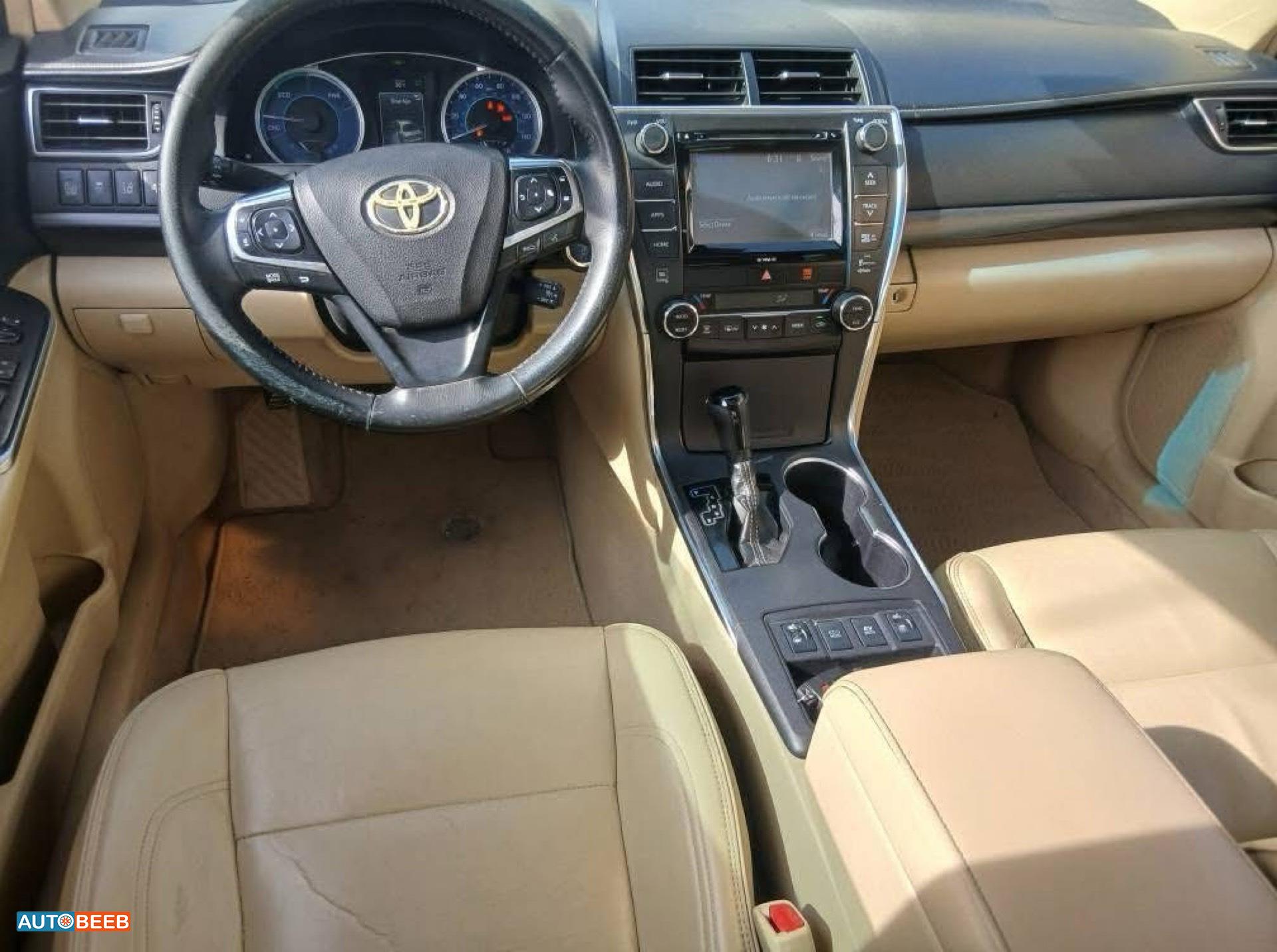 تويوتا كامري 2017