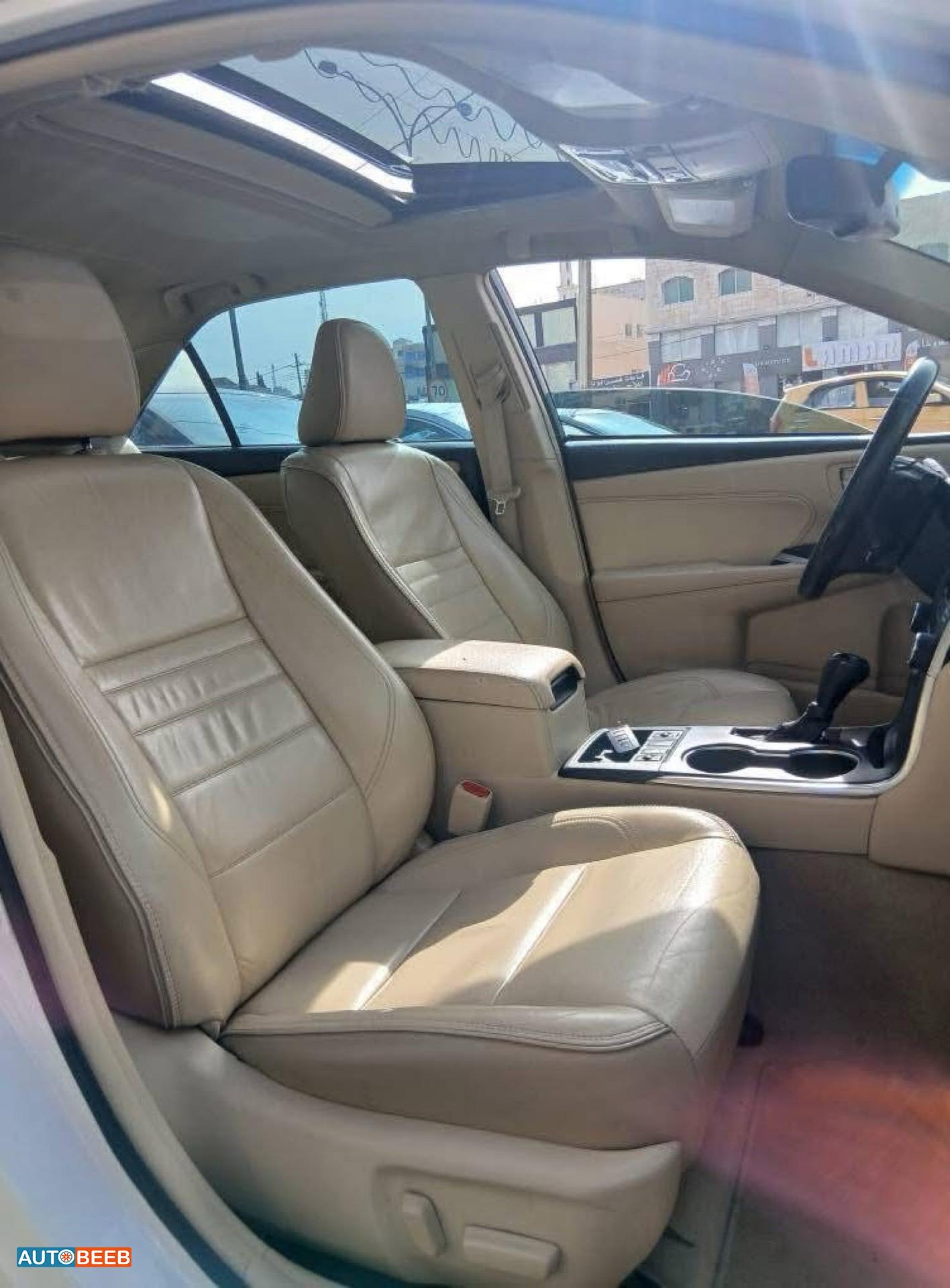 تويوتا كامري 2017