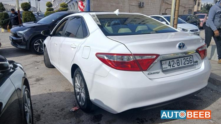 تويوتا كامري 2017