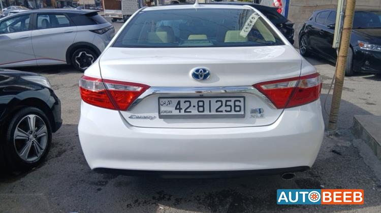 تويوتا كامري 2017