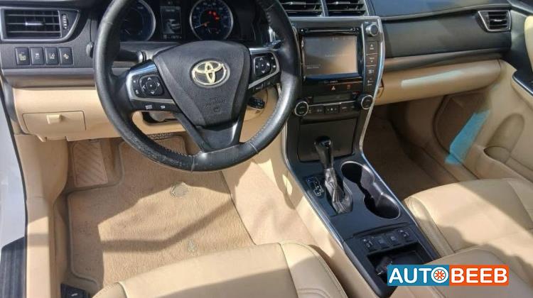 تويوتا كامري 2017