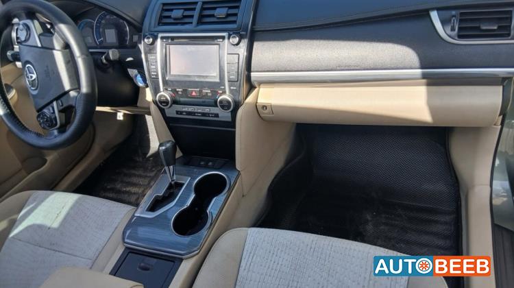 Toyota Camry 2013