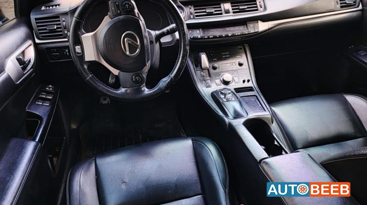 Lexus CT200 2014