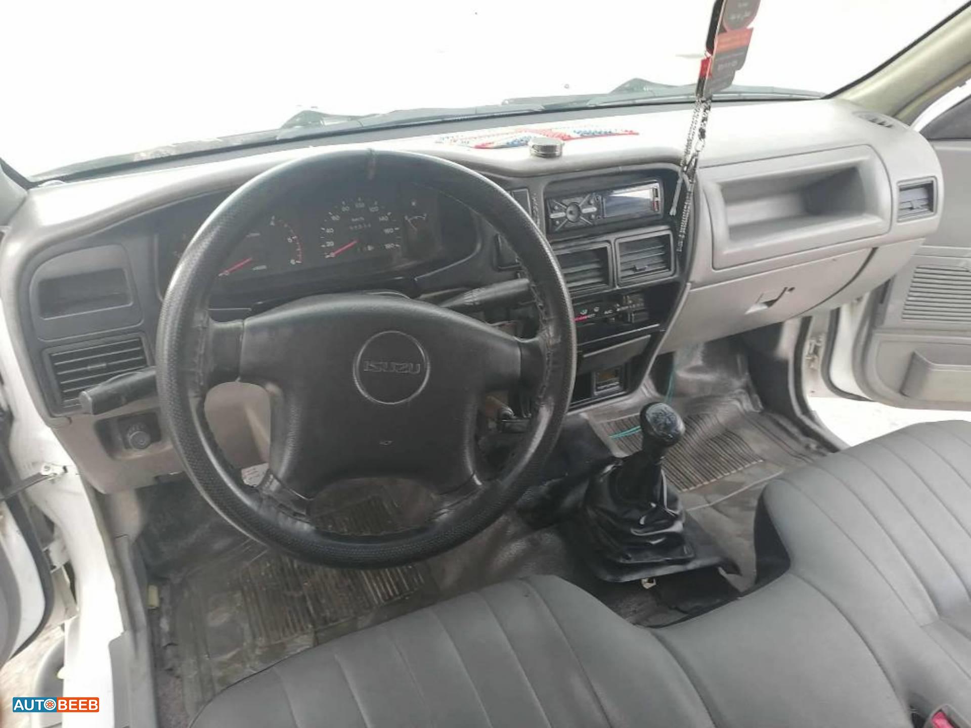 Isuzu Pick Up 2002