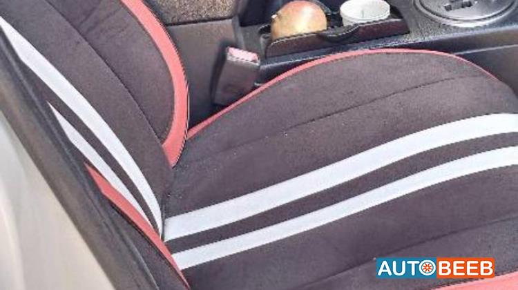 كيا لوتزي 2009