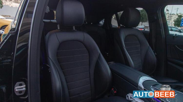 Mercedes Benz GLC200 2022