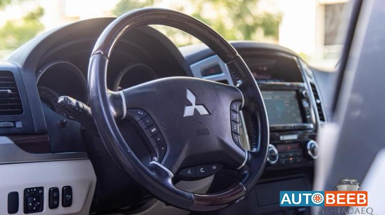 Mitsubishi Pajero 2019