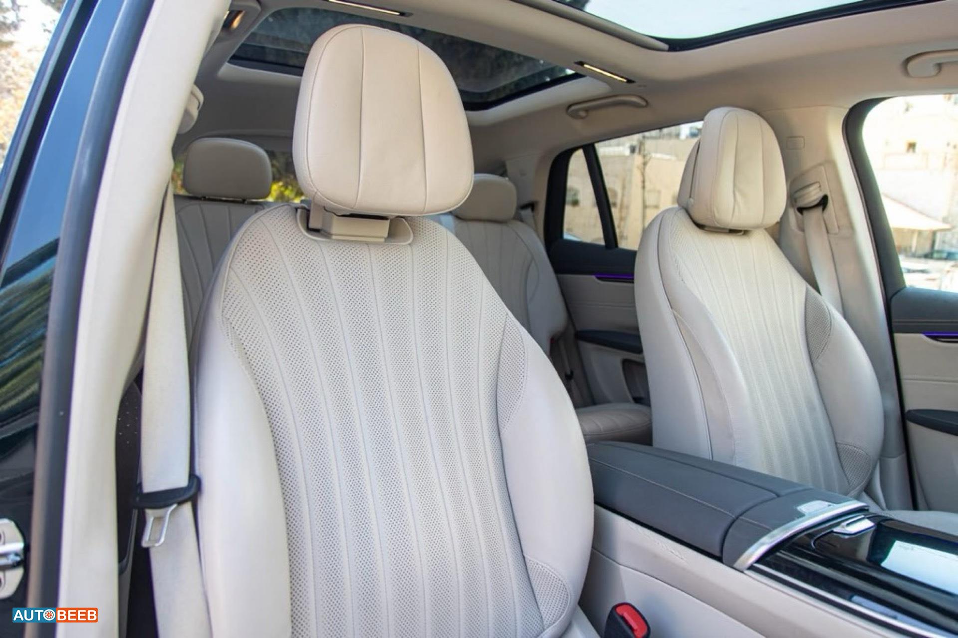 Mercedes Benz EQS450 2023