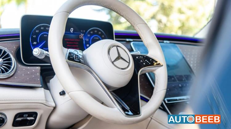 Mercedes Benz EQS450 2023