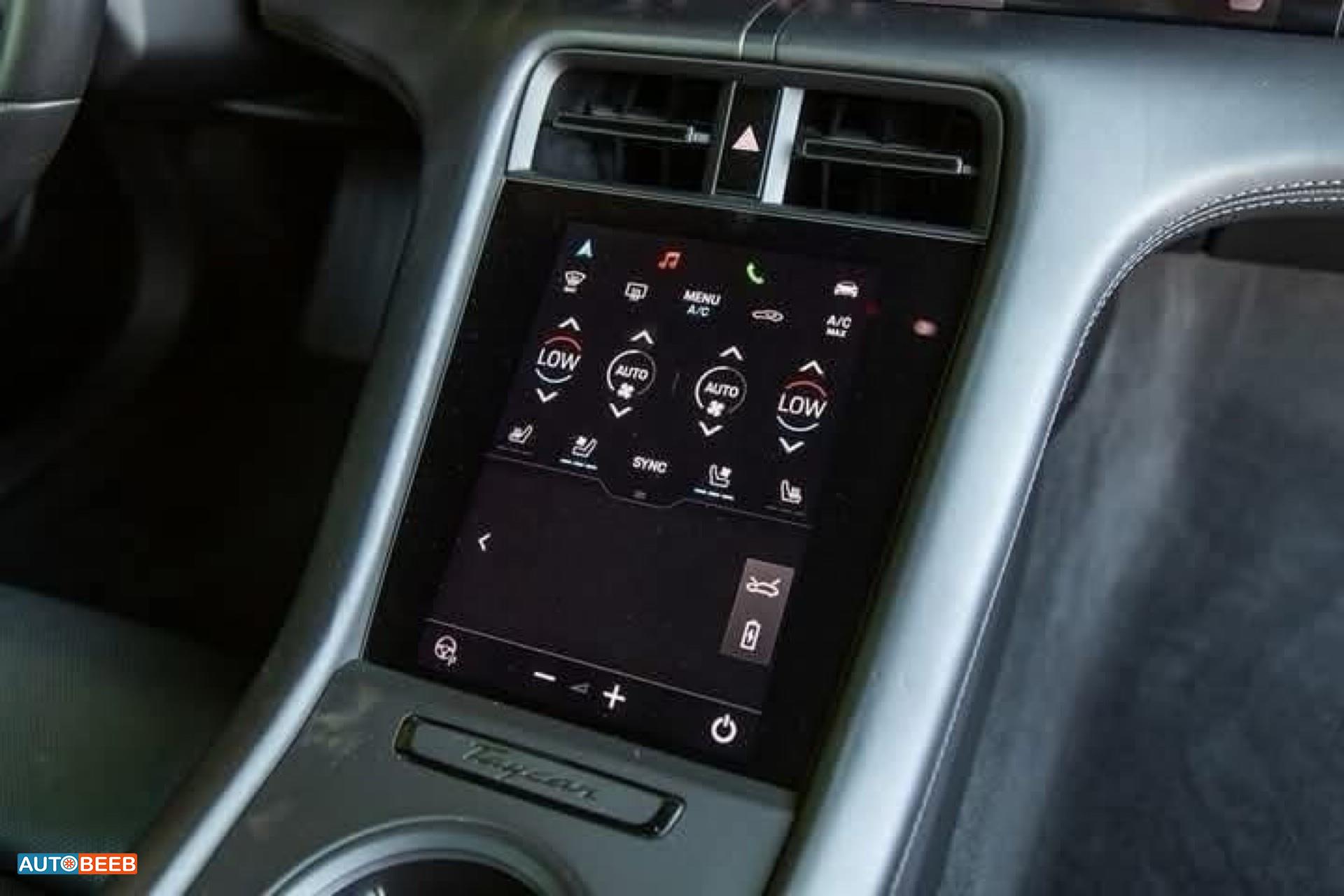 بورش تايكان 2021