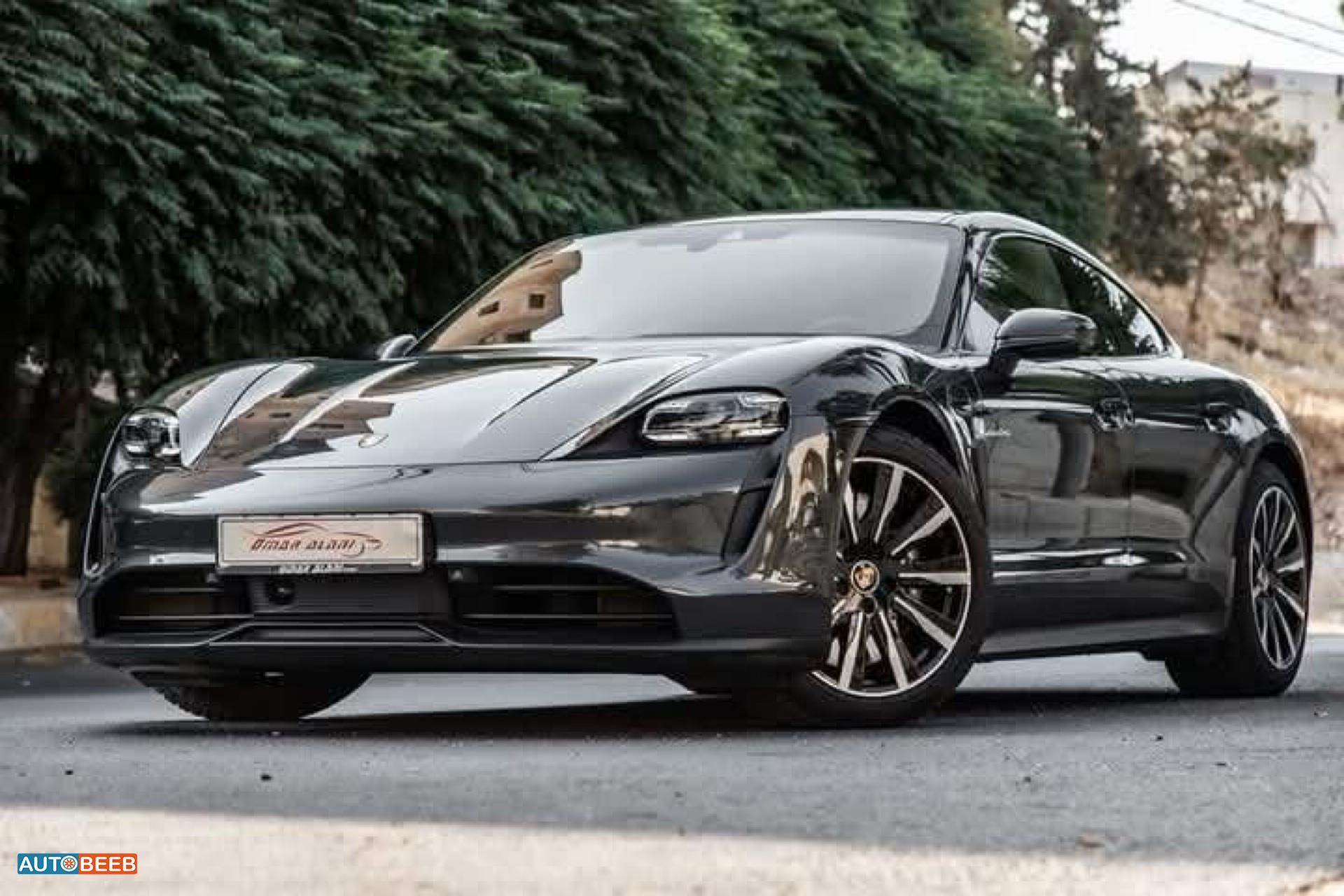 بورش تايكان 2021