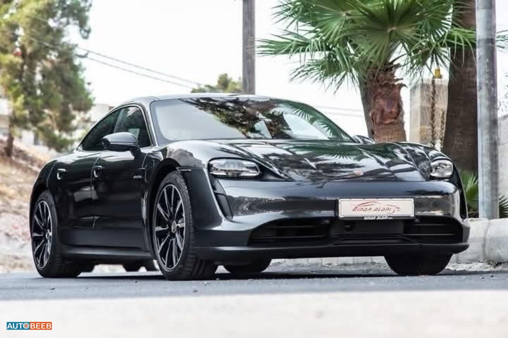 بورش تايكان 2021