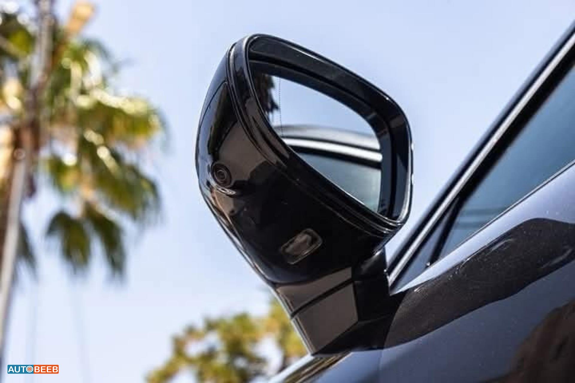 بورش تايكان 2021