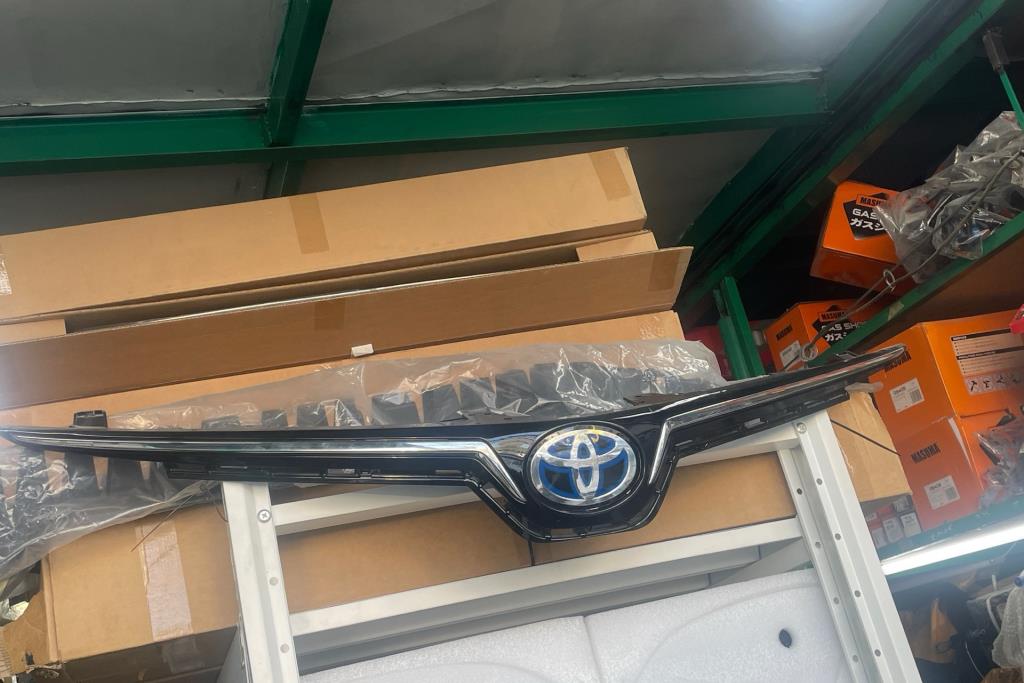 Body  Grilles Toyota Corolla