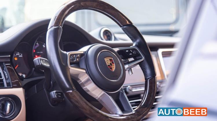 Porsche Macan 2020