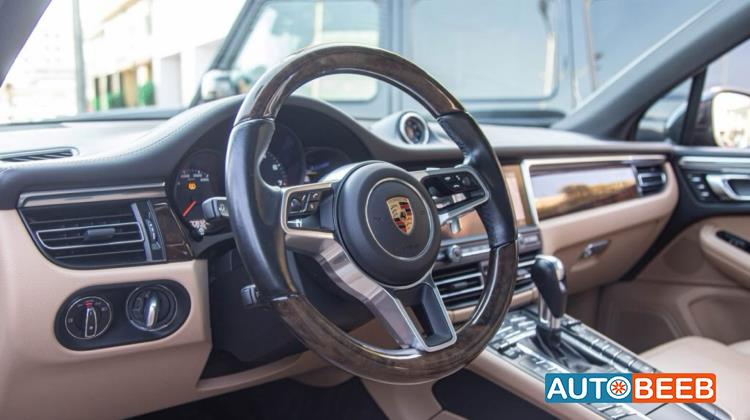 Porsche Macan 2020