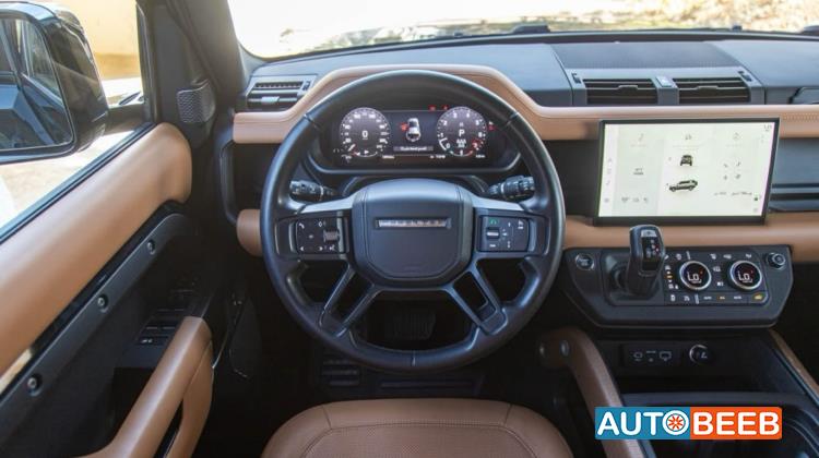 Land Rover Defender 2023