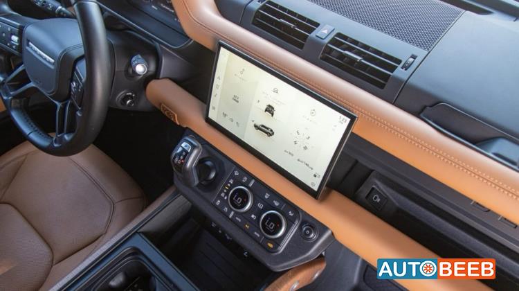 Land Rover Defender 2023