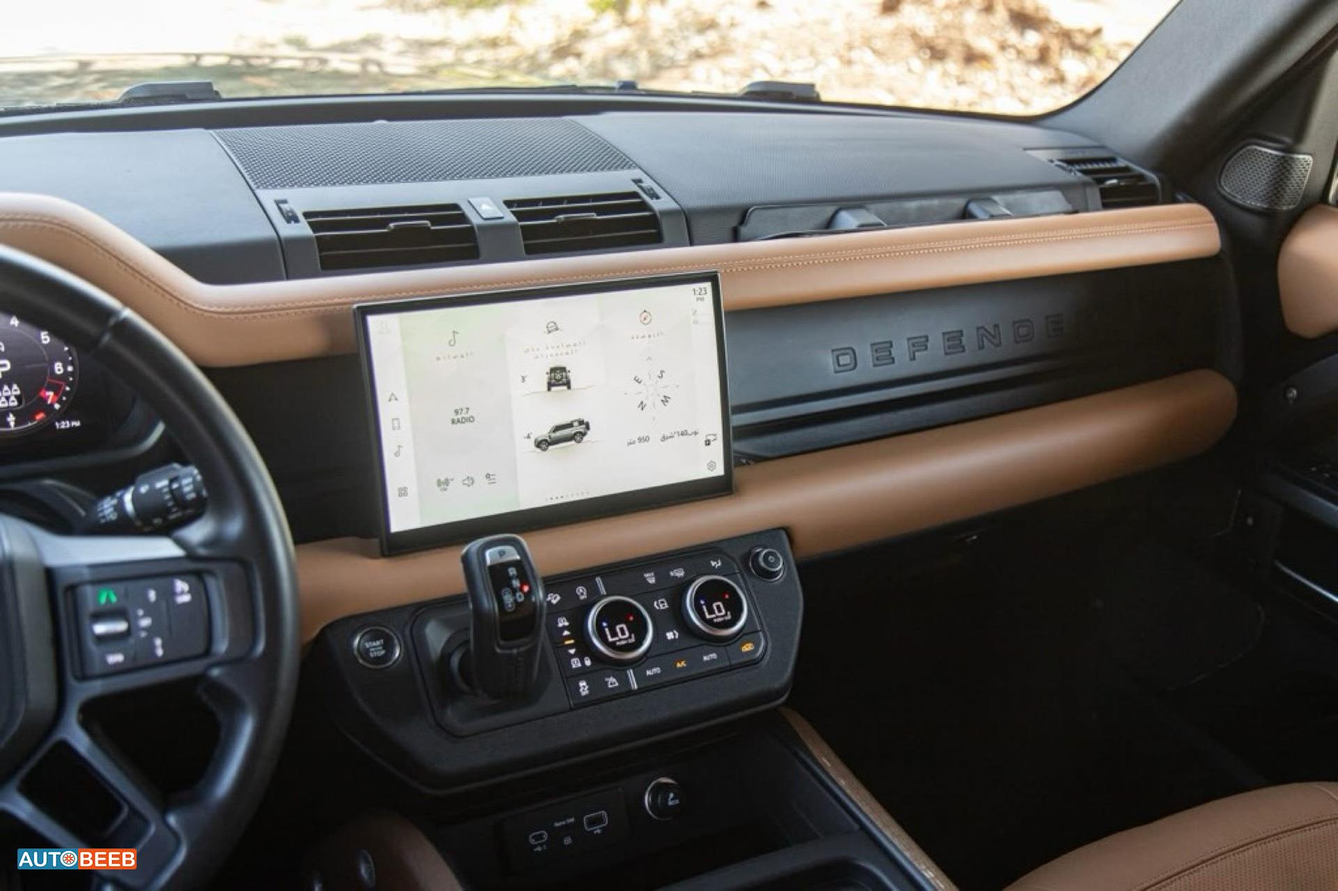 Land Rover Defender 2023