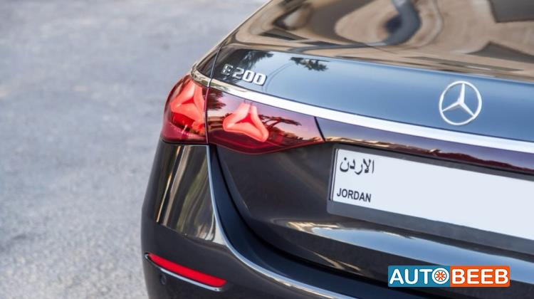 Mercedes Benz E200 2025