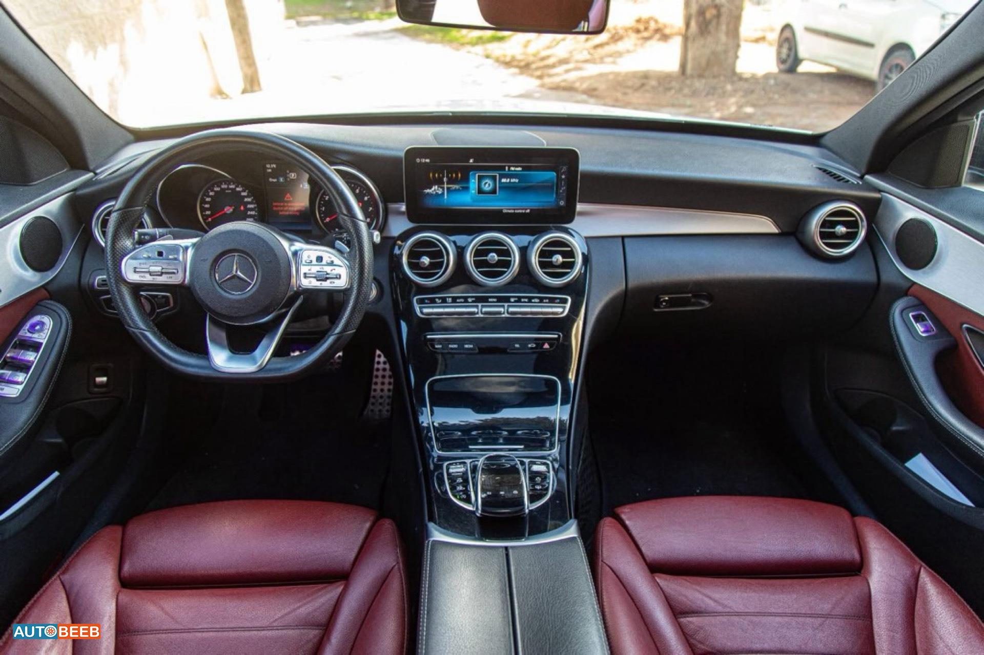 Mercedes Benz C200 2019