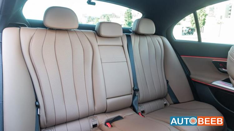 Mercedes Benz E200 2025