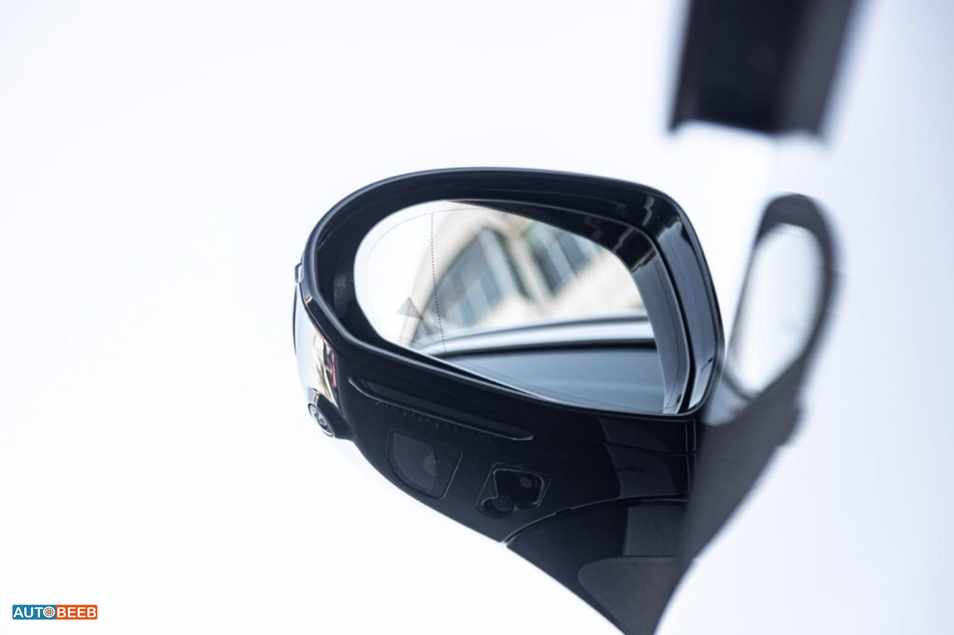 Mercedes Benz E200 2025