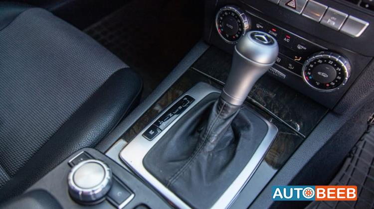 Mercedes Benz C200 2012