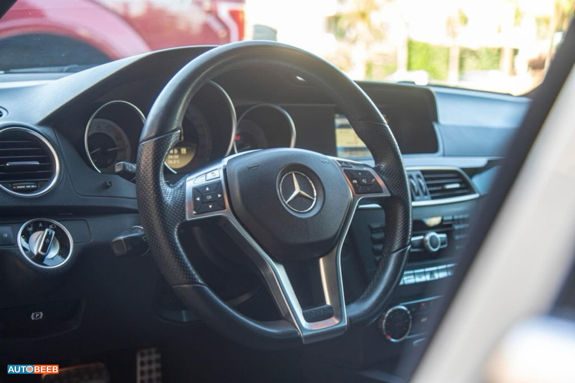 Mercedes Benz C200 2012