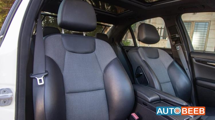 Mercedes Benz C200 2012